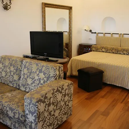 Hotel Diva La Canzone Del Mare 2*