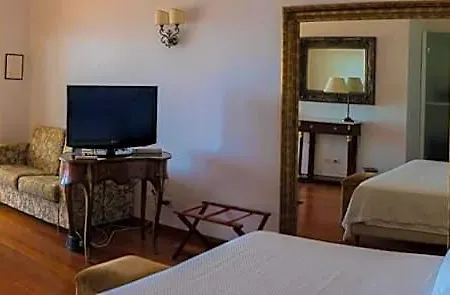 迪娃拉合族歌德尔马热酒店 卡普里