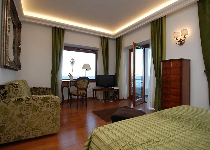 Отель Diva La Canzone Del Mare